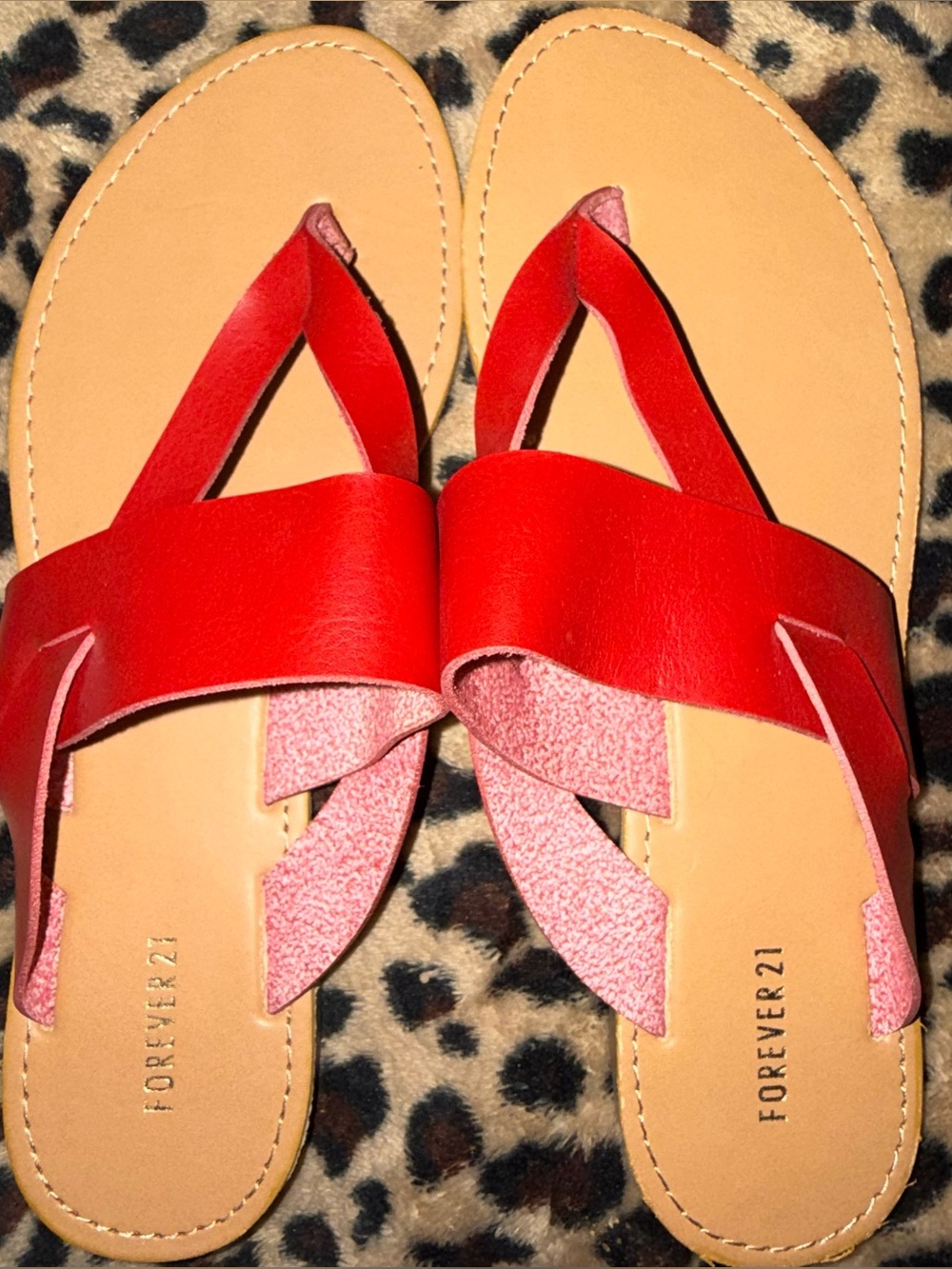 FORVER 21 size 7 red thong flip flops/sandals
